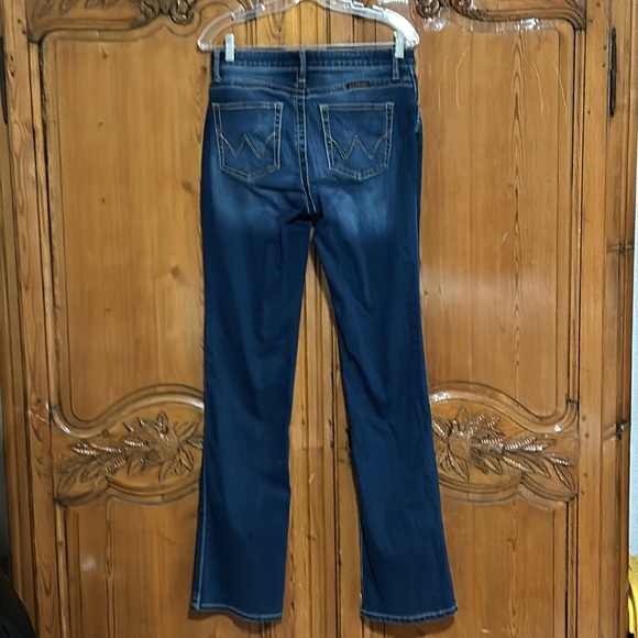 Wrangler Q-Baby Medium/Dark Wash bootcut - Picture 2 of 5